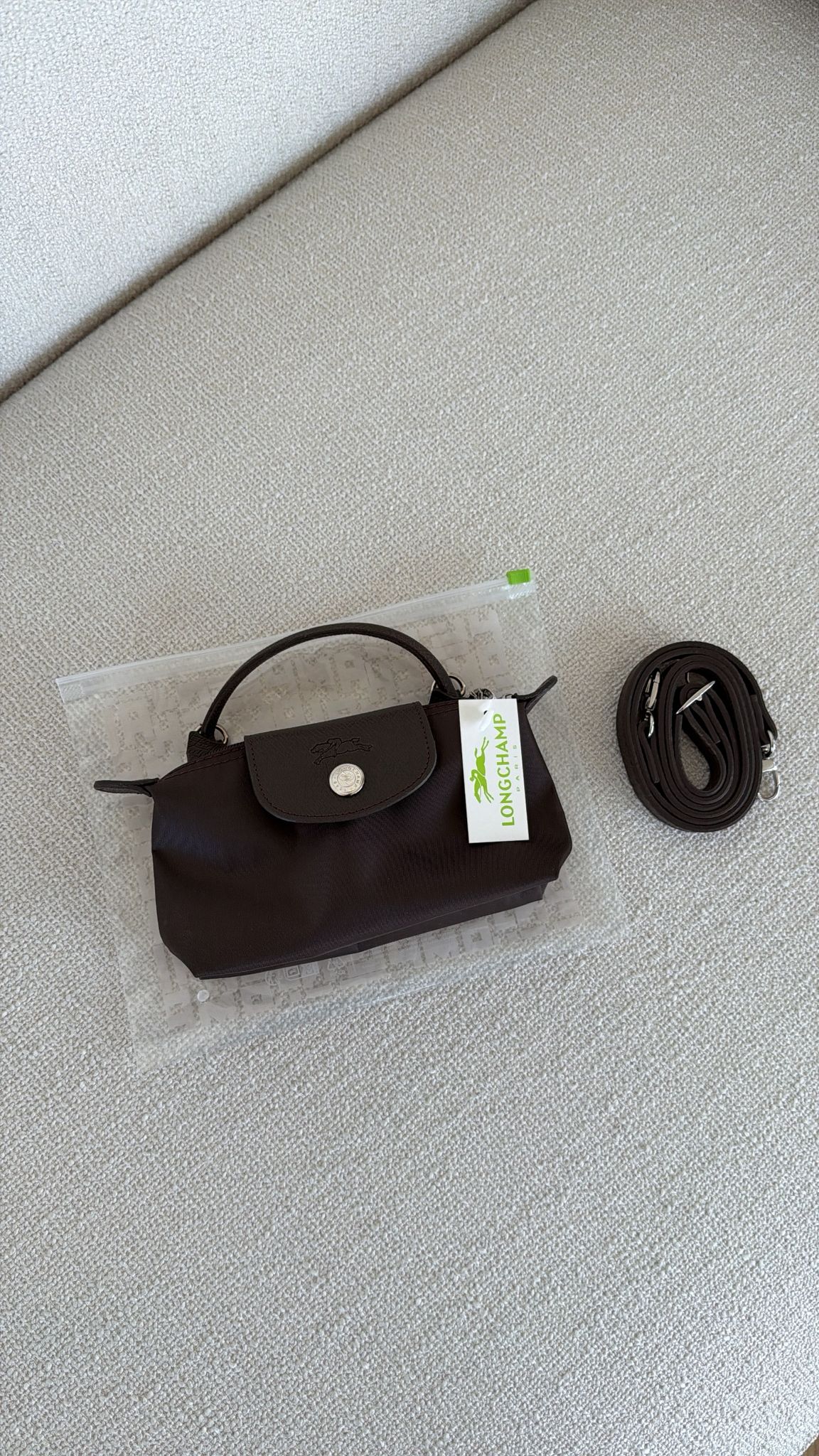 4c221482-b9ca-4d6a-90a0-5f5a6525406b