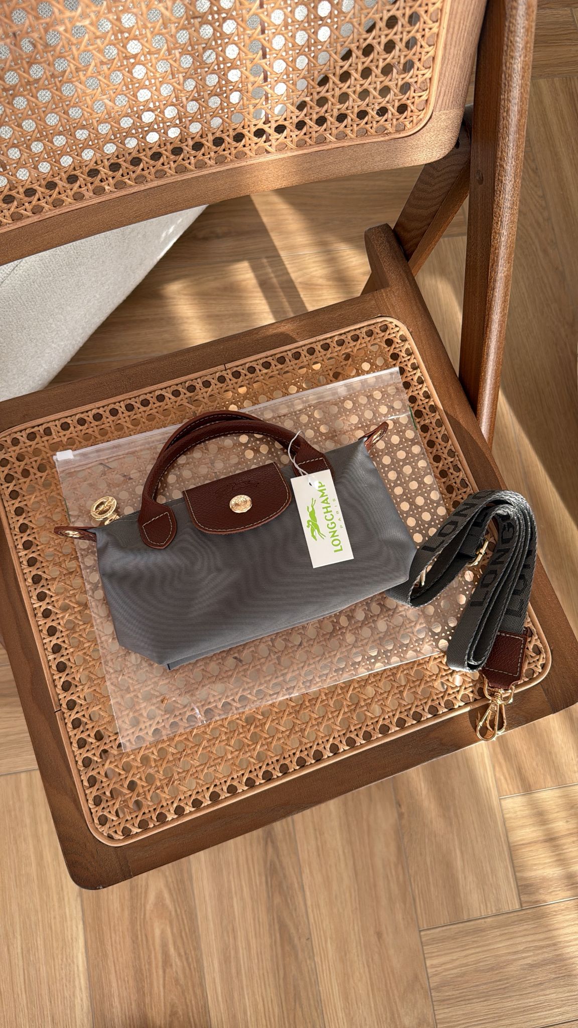 6fd01007-3eb6-4ab3-85d9-d3c9b4dc2d4f