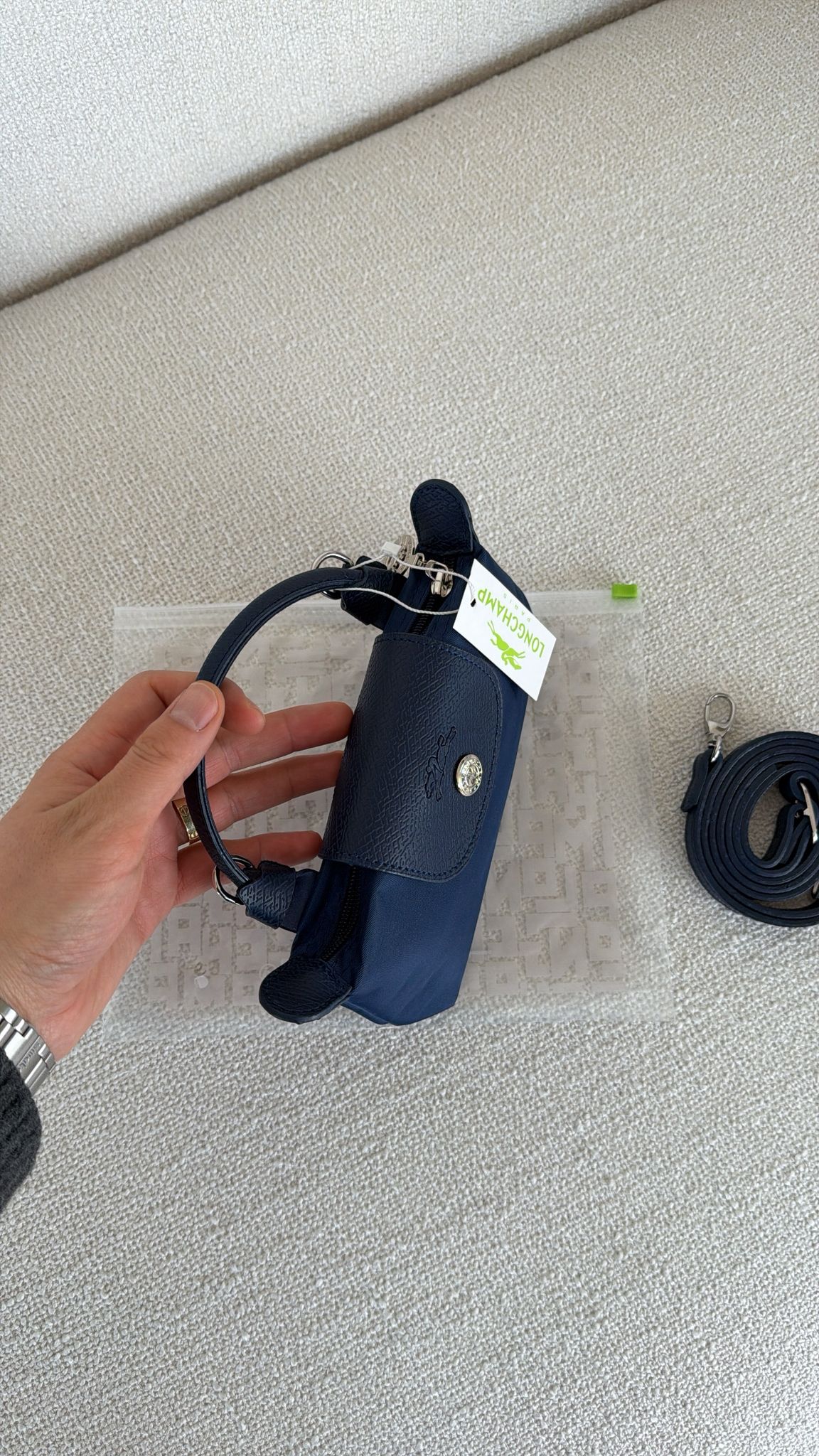 962abc6d-4af1-43b1-bf67-49e3c029c65f